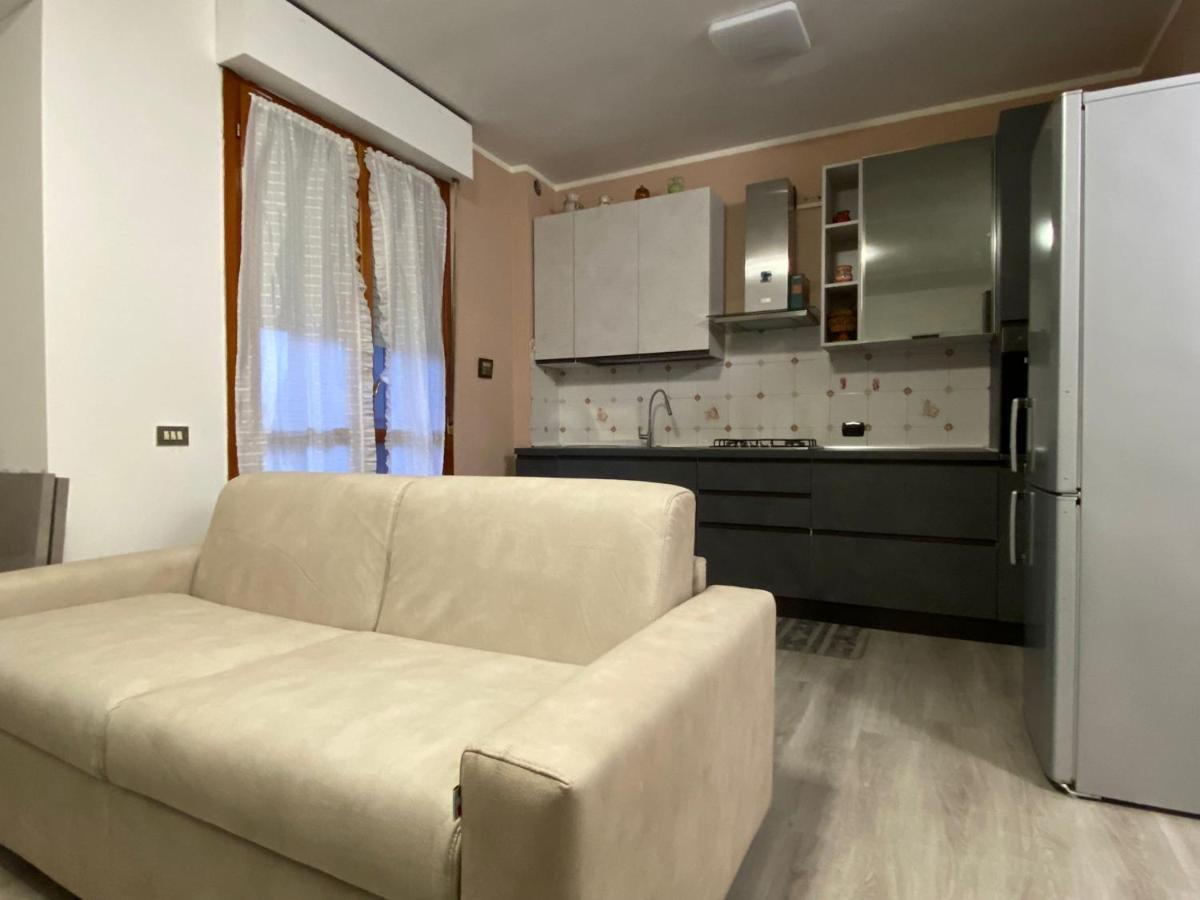 Rho Fiera Apartment Bagian luar foto