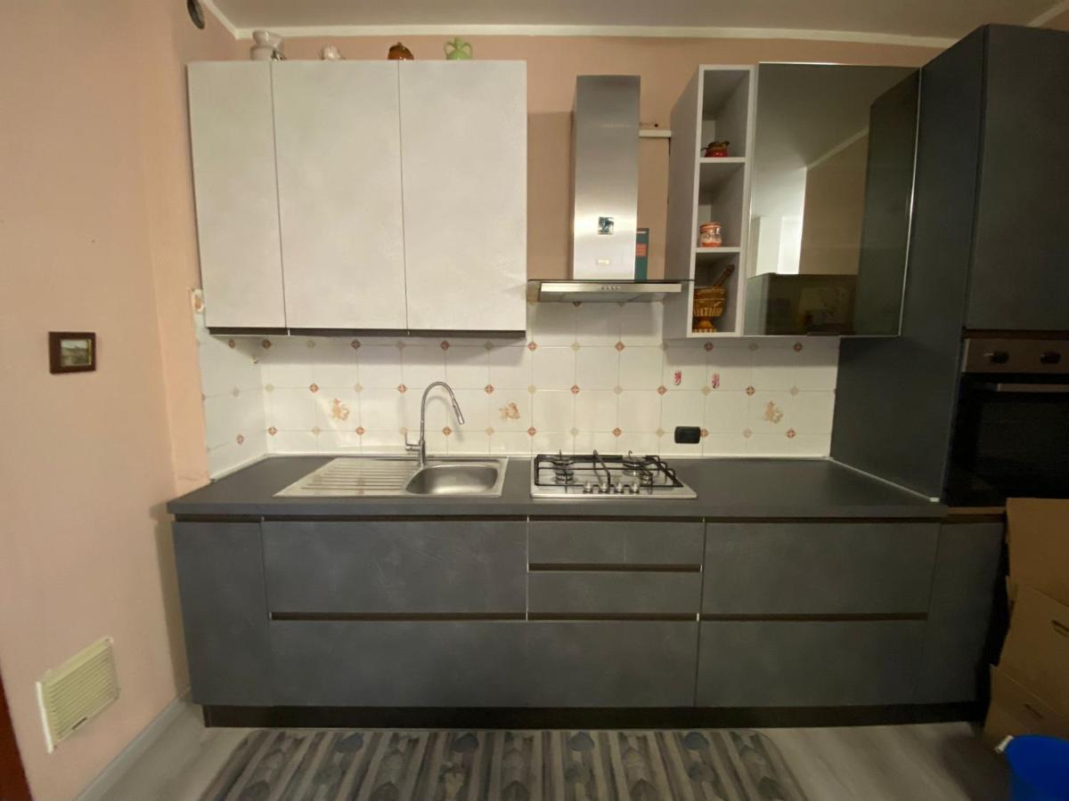 Rho Fiera Apartment Bagian luar foto